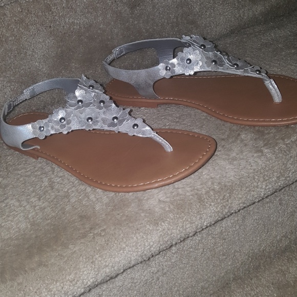 Candie's sandals - Picture 2 of 3